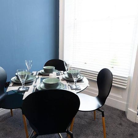Lavish 2Bed Apartment In The Heart Of Birkenhead Dış mekan fotoğraf