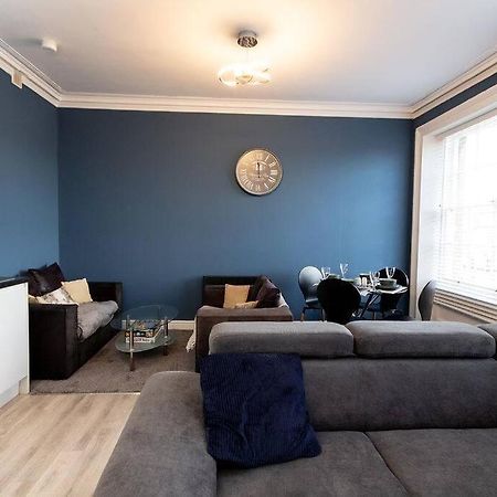 Lavish 2Bed Apartment In The Heart Of Birkenhead Dış mekan fotoğraf