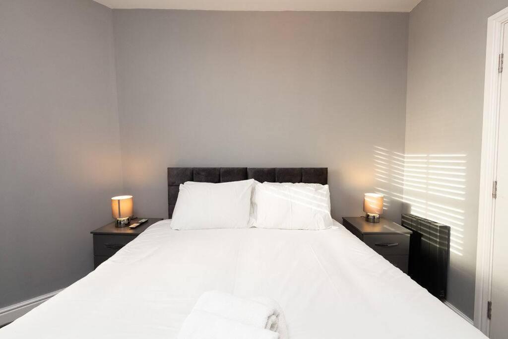 Lavish 2Bed Apartment In The Heart Of Birkenhead Dış mekan fotoğraf